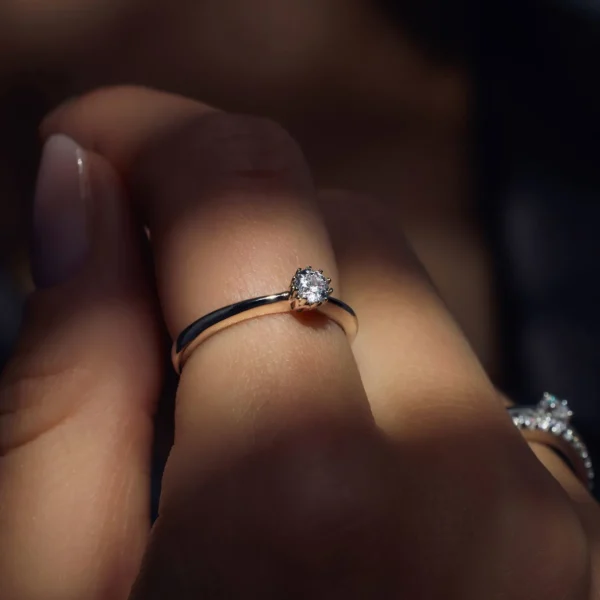 Cento Luci Mila Ring aus 925er Sterlingsilber mit Zirkoniastein