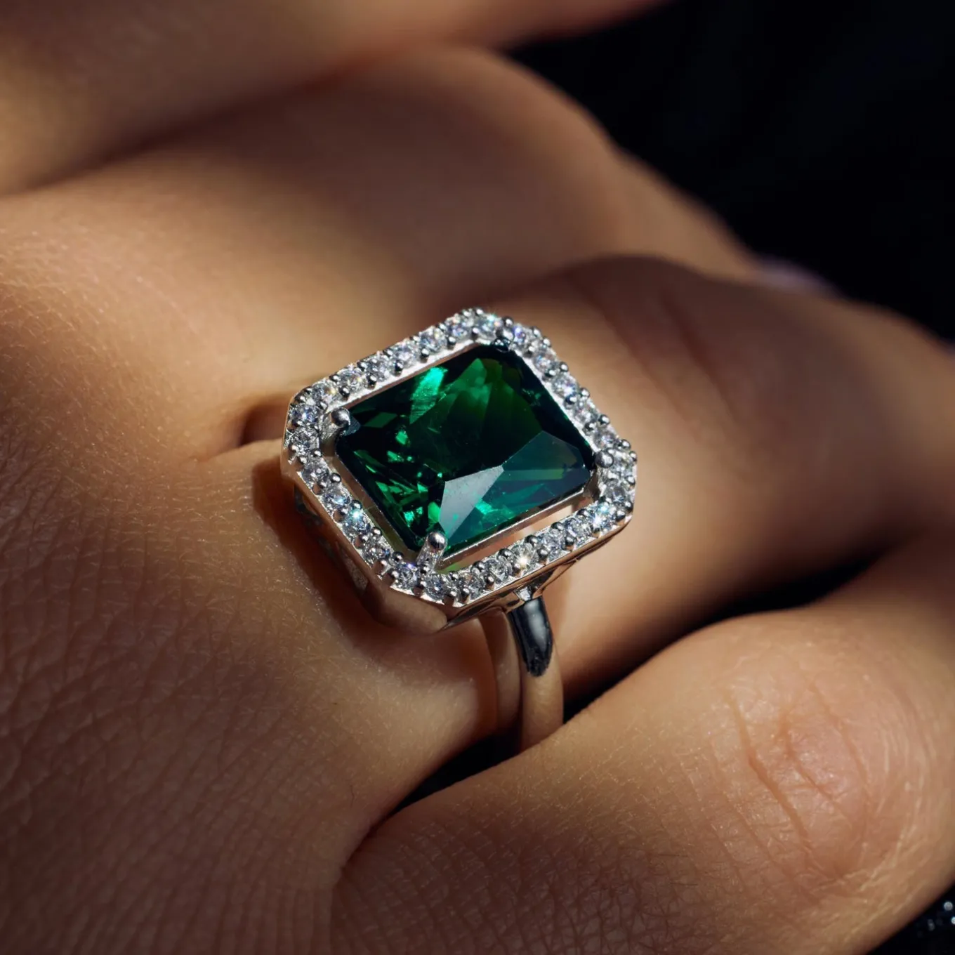 Mia Colore Verdi Ring aus 925er Sterlingsilber mit grünem Zirkoniastein